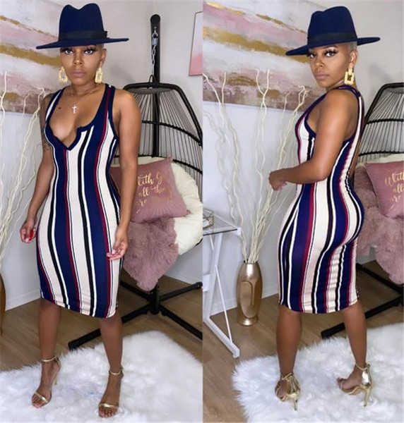 Alkalmi női hosszú ruha spitz nyakkivágással és pántokkal