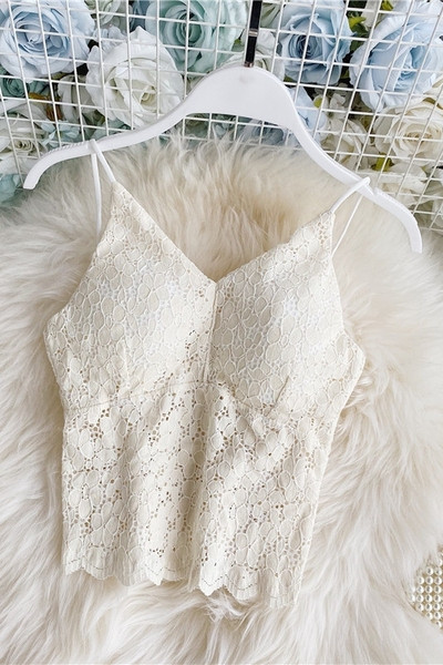 Καθημερινό γυναικείο κοντό αμάνικο μπλουζάκι με δαντέλα και λουράκια