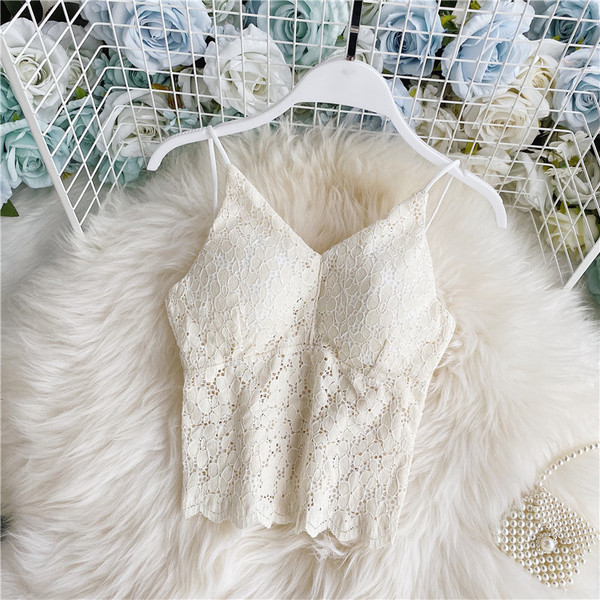 Καθημερινό γυναικείο κοντό αμάνικο μπλουζάκι με δαντέλα και λουράκια