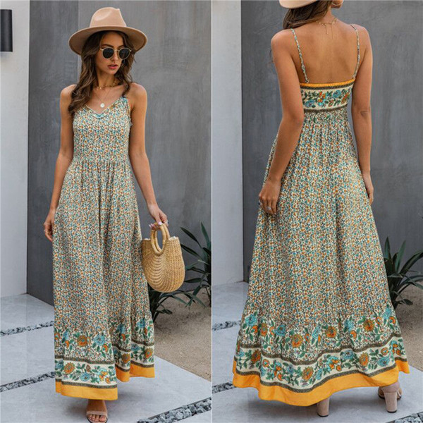 Modern hosszú női ruha vékony pántokkal, virágmintával