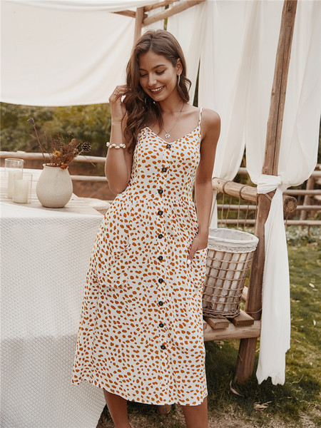 Új modell sport női ruha vékony pántokkal, zsebekkel és gombokkal