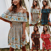 Rochie de dama colorata cu umerii goi si model floral