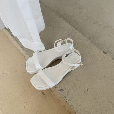 Sandale casual cu platformă plată și bretele subțiri