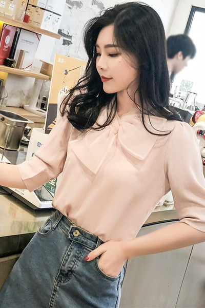 Modern női ing szalaggal és 3/4-es ujjal