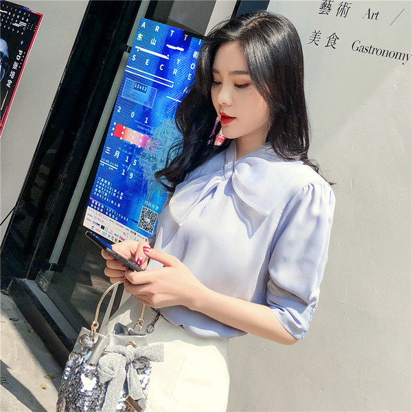 Modern női ing szalaggal és 3/4-es ujjal