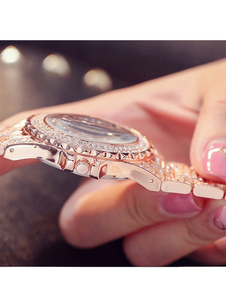 Naiste moodne kivikestega ümmargune käekell