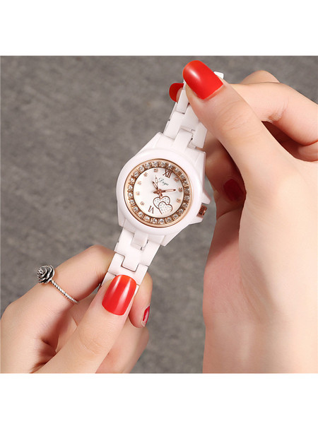 Új modell női vízálló karóra kerek kövekkel