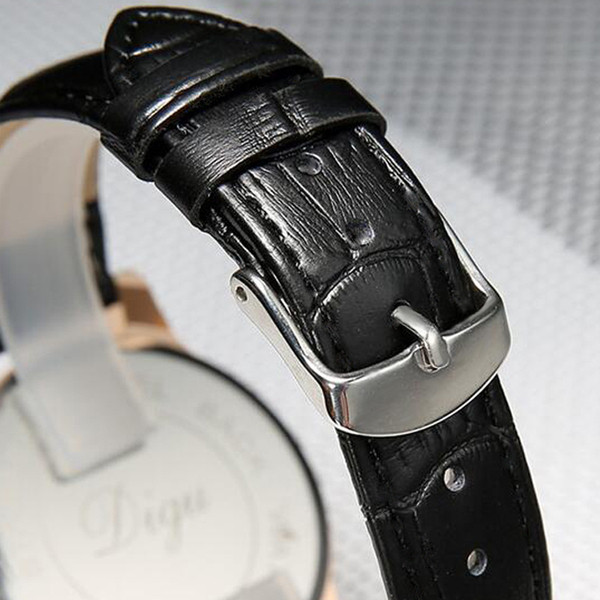 Κομψό γυναικείο ρολόι με δερμάτινο λουράκι και λαμπερό αποτέλεσμα