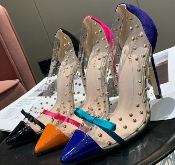 Sieviešu smailie apavi no eko ādas un silikona