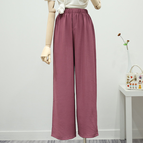 Μοντέρνο μακρύ γυναικείο παντελόνι με ελαστική μέση