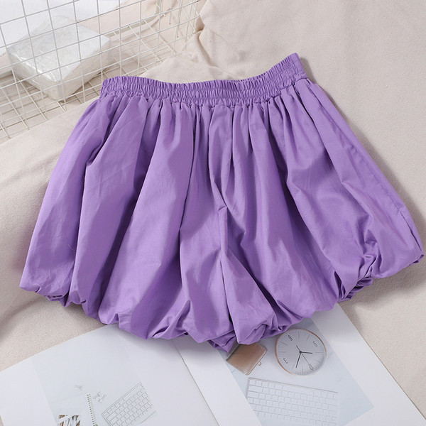 Alkalmi női rövidnadrág gumírozással