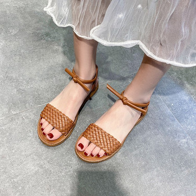 Sandale casual joase cu bretele din piele
