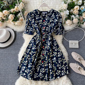 Rochie casual de dama cu nasturi colorati si model floral