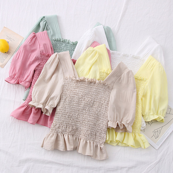 Modern női ruha szögletes nyakkivágással Karcsú modell