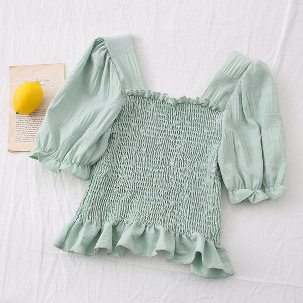 Modern női ruha szögletes nyakkivágással Karcsú modell