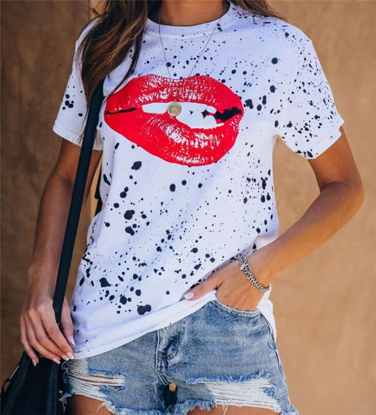 Valge vabaaja naiste t-särk aplikatsiooni ja ovaalse kaelusega