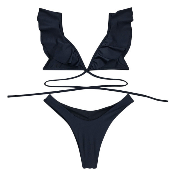 Ülaosas lokkidega ujumistrikoo ja lipsud