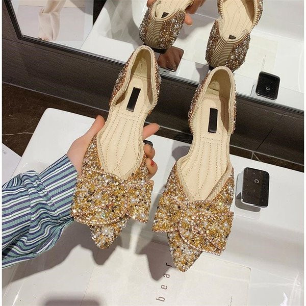 Särava efektiga ja paelaga elegantsed naiste mokassiinid