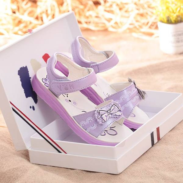 Vaikiškos laisvalaikio basutės su kaspinu ir lipdukais