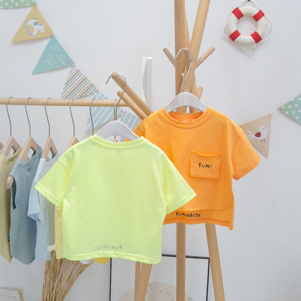 Uue mudeliga laste asümmeetriline taskuga t-särk poisile