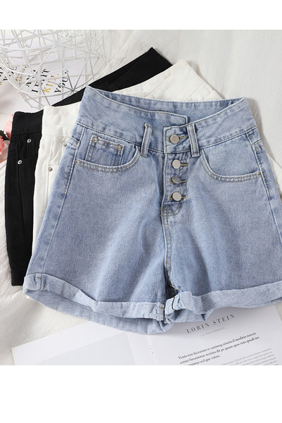 Pantaloni scurți de damă din denim cu nasturi