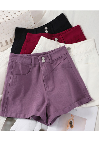 Naiste lühikesed püksid taskute ja kõrge vöökohaga