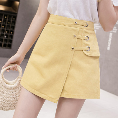 Casual γυναικεία σορτς με υψηλή μέση - ασύμμετρο μοντέλο