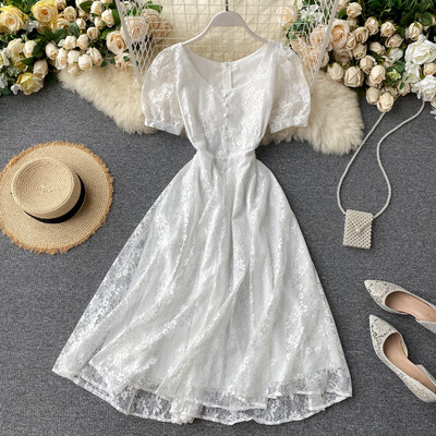 Rochie de dama din dantela cu maneci scurte si nasturi