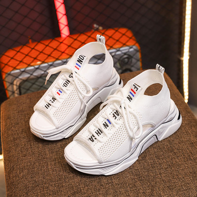 Casual γυναικεία σανδάλια με χοντρά πέλματα και κορδόνια