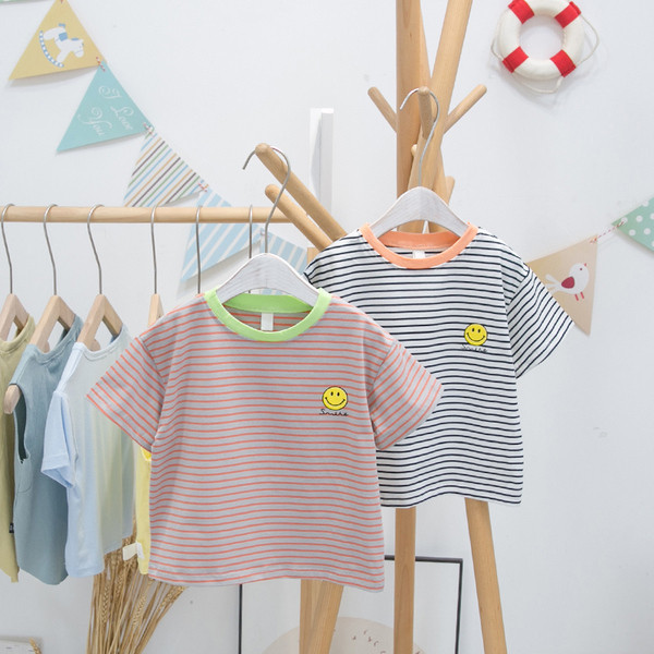 Triibuline ümara kaelusega laste T-särk poistele