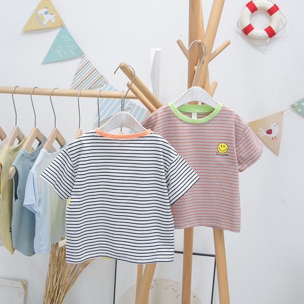 Triibuline ümara kaelusega laste T-särk poistele