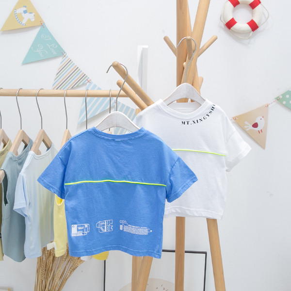 Ümara dekoltee ja trükiga laste t-särk