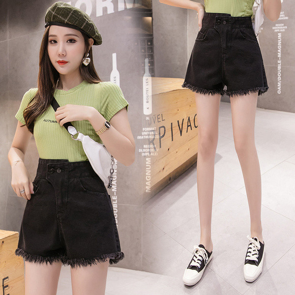 Női rövid farmer új modellje szakadt jobb oldali gombbal és magas derékkal