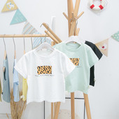 Μοντέρνο παιδικό μπλουζάκι με τύπωμα και κοντά μανίκια για αγόρια