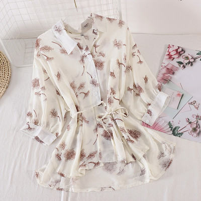 Cămașă modernă de damă cu model floral și guler clasic