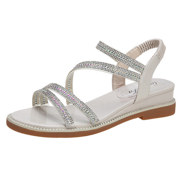 Naiste vabaaja sandaalid kividega ja kummiga