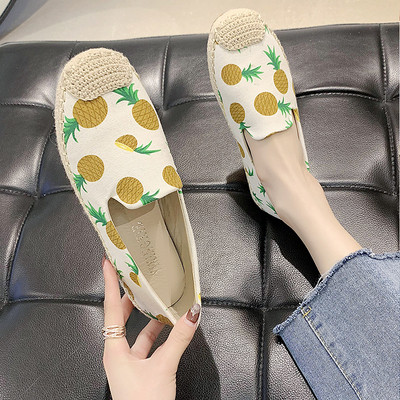 Lameda tallaga tekstiilist vabaajajalatsid