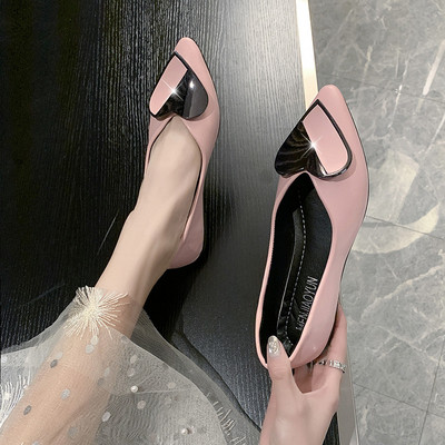 Metallist südamekaunistusega naiste vabaajajalatsite teritatud mudel