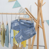 Pantaloni scurți din denim pentru copii cu motive rupte și talie elastică