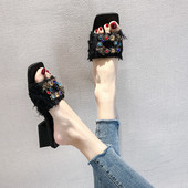 Papuci de dama cu pietre colorate si toc gros de 4 cm