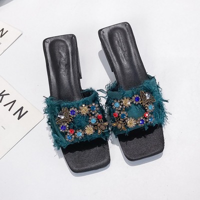 Papuci de dama cu pietre colorate si toc gros de 4 cm