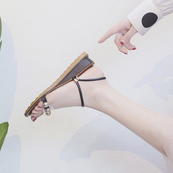 Sandale de dama cu ochiuri metalice si talpa plata