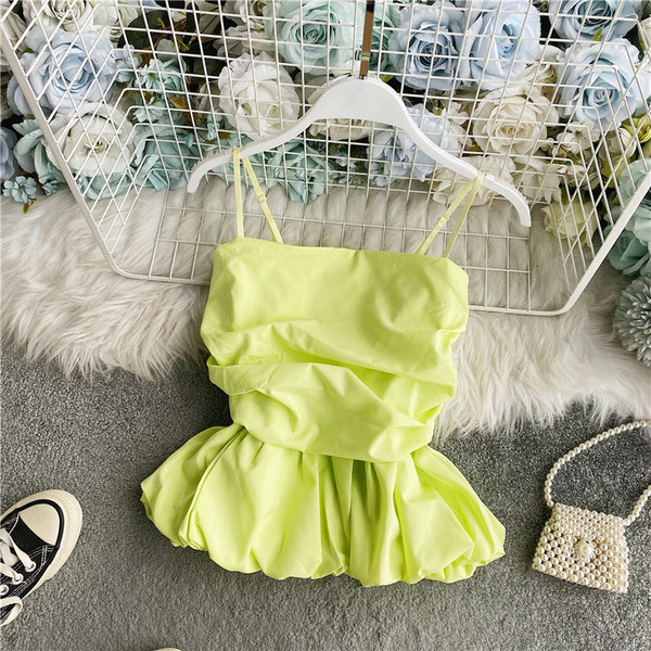 Erinevates värvides peenikeste rihmadega igapäevane paak