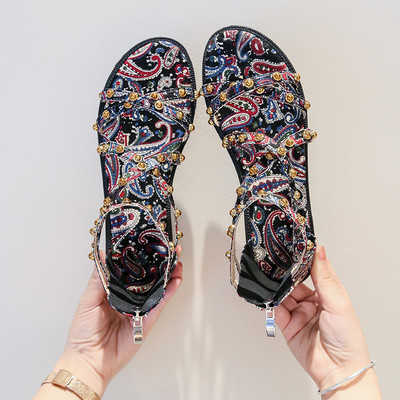 Naiste aasade ja ristrihmadega sandaalid