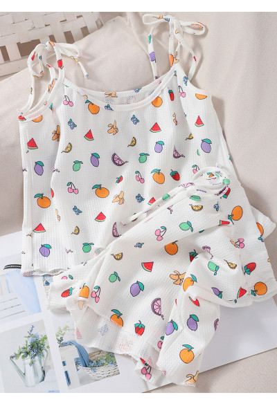 Лятна дамска пижама от две части с цветен десен