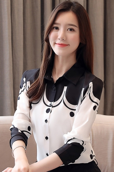 Дамска риза с дълги ръкави и класическа яка