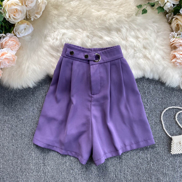 Дамски къси панталони широк модел с висока талия и метални елементи