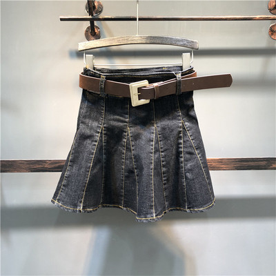 Стилна дамска дънкова пола с висока талия -разкроен модел