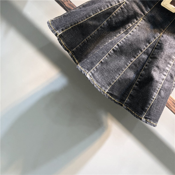 Стилна дамска дънкова пола с висока талия -разкроен модел 