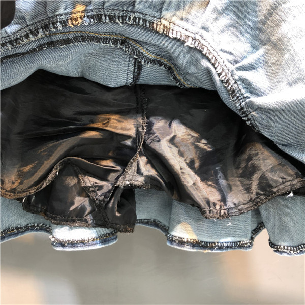 Дамска лятна дънкова пола -разкроен модел 